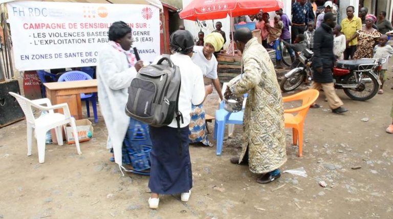 Zones de santé d’Oicha et Mutwanga : Caritas Butembo-Beni organise deux pièces théâtrales pour sensibiliser la communauté à lutter contre les VGB