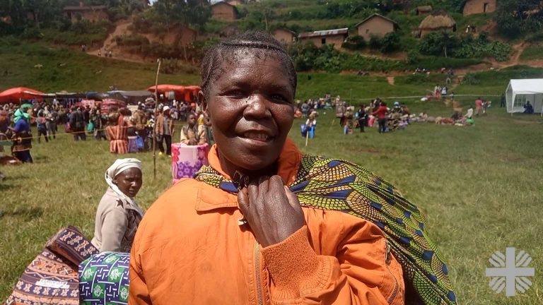 Crise du M23 : 500 déplacés bénéficient d’une aide non-alimentaire de Caritas Butembo-Beni