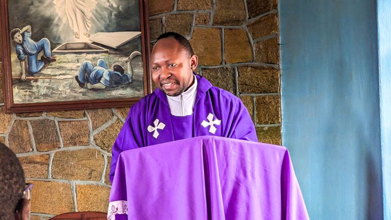 Père Kalemberya Moïse, augustin de l'Assomption